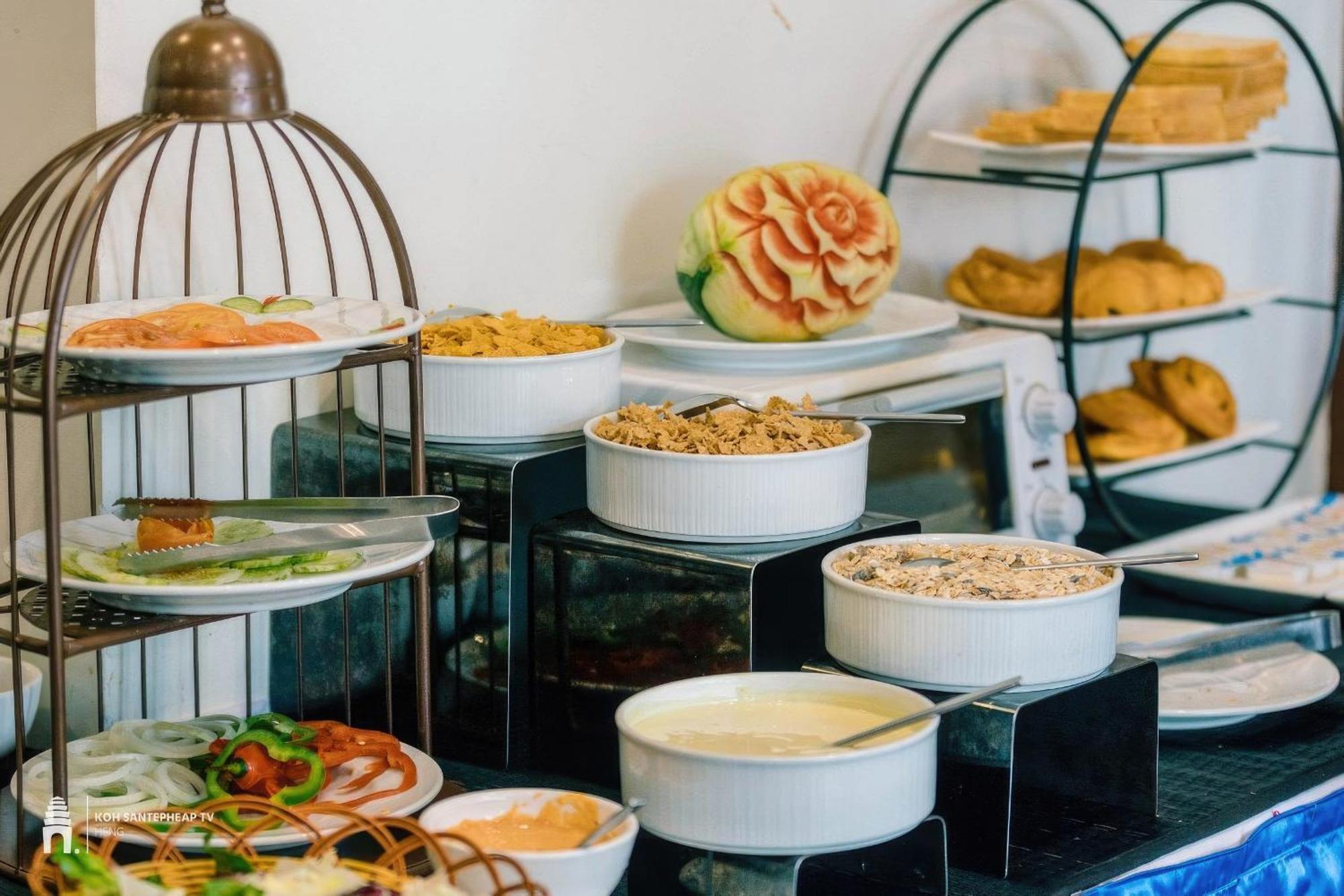 The Calm Oasis Hotel Сием Реап Екстериор снимка